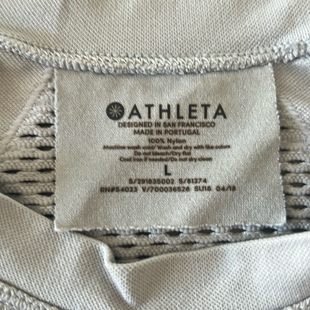 ATHLETA Women's Trophy Long Sleeve Top Lt Grey Laser Cut Back Large - Picture 2 of 7